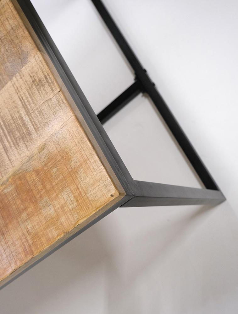 Trademark Ronaldo plankebord med sort rammestel Trademark Ronaldo plankebord med sort rammestel