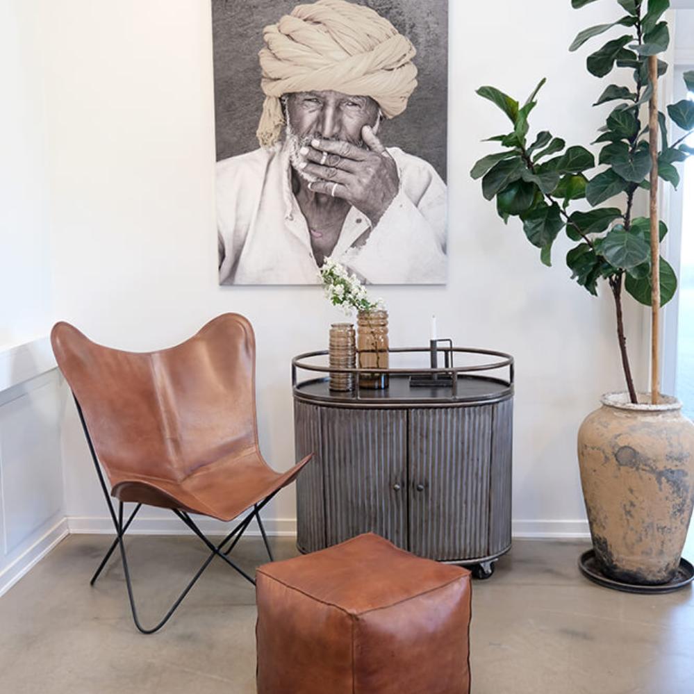 Trademark Tazi kvadratisk læderpuf